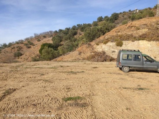 Parcela en venta en Canillas de Albaida (Málaga)