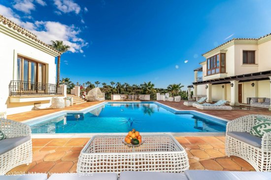 Villa en venta en Estepona (Málaga)