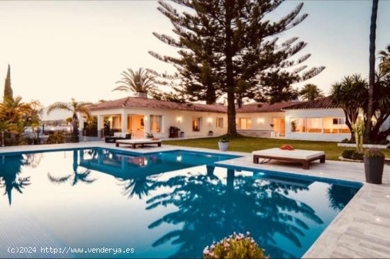  Villa en venta en Marbella (Málaga) 