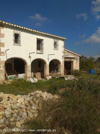 Finca en venta en Pedreguer (Alicante)