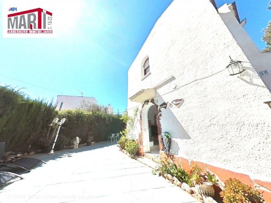 Chalet en venta en Mont-roig del Camp (Tarragona)