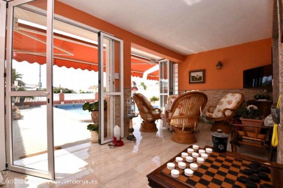 Chalet en venta en Orihuela (Alicante)