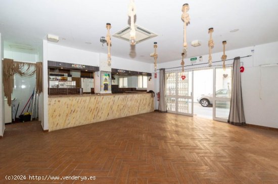 Local en venta en Fuengirola (Málaga)