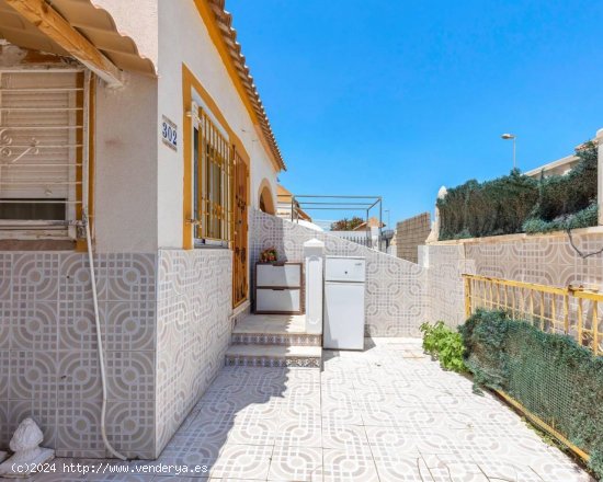 Bungalow en venta en Torrevieja (Alicante)