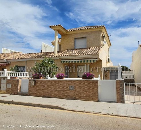  Casa en venta en Pilar de la Horadada (Alicante) 