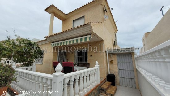 Casa en venta en Pilar de la Horadada (Alicante)