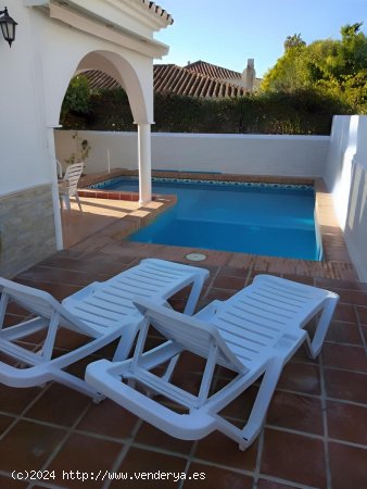 Villa en venta en Fuengirola (Málaga)