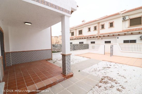 Dúplex en venta en San Miguel de Salinas (Alicante)