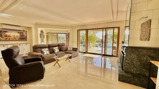 Villa en venta en Marbella (Málaga)