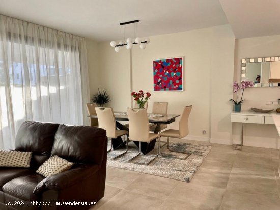 Apartamento en venta en Estepona (Málaga)