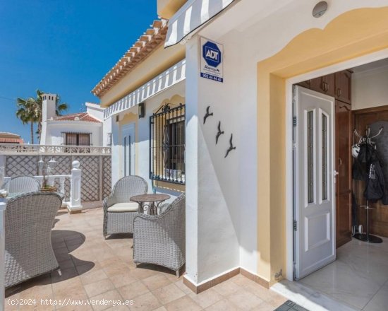 Villa en venta en Ciudad Quesada (Alicante)