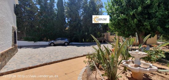 Villa en venta en Alhaurín de la Torre (Málaga)