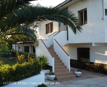 Villa en venta en Monserrat (Valencia)