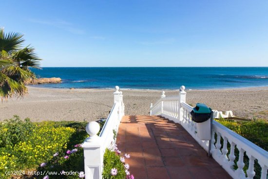  Chalet en venta en Manilva (Málaga) 