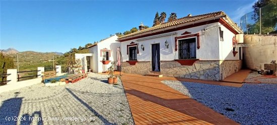 Casa en venta en Sayalonga (Málaga)