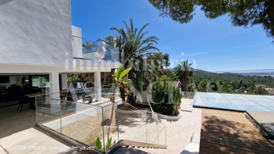 Villa en venta en Santa Eulalia del Río (Baleares)