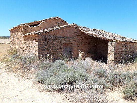  Finca en venta en Ontiñena (Huesca) 