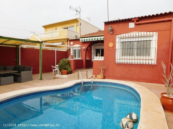 Bungalow en venta en Torrevieja (Alicante)