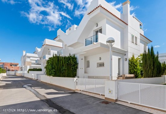 Chalet en venta en Rojales (Alicante)