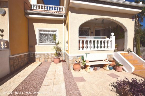 Chalet en venta en Benijófar (Alicante)