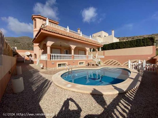 Villa en venta en Mazarrón (Murcia)