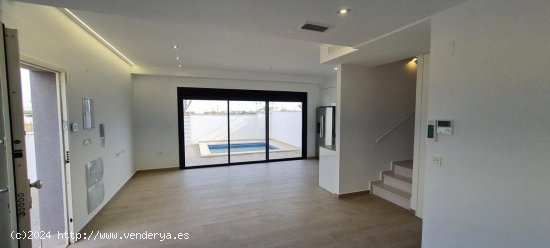 Villa en venta a estrenar en Orihuela (Alicante)