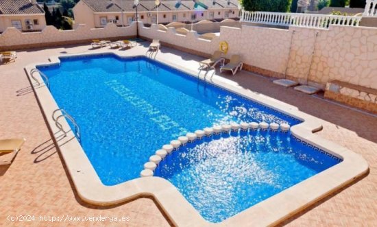 Villa en venta a estrenar en Torrevieja (Alicante)