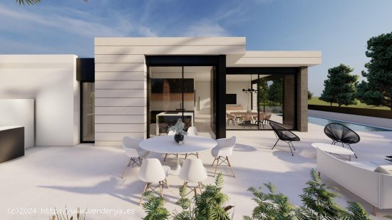 Villa en venta a estrenar en Pilar de la Horadada (Alicante)