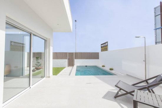 Villa en venta a estrenar en San Javier (Murcia)