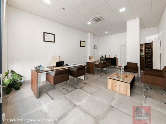 Local en venta en Fuengirola (Málaga)