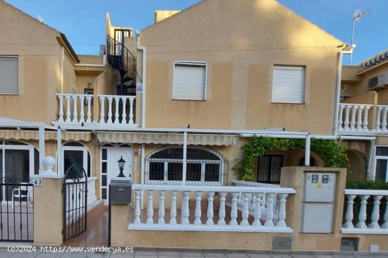  Casa en venta en Torrevieja (Alicante) 