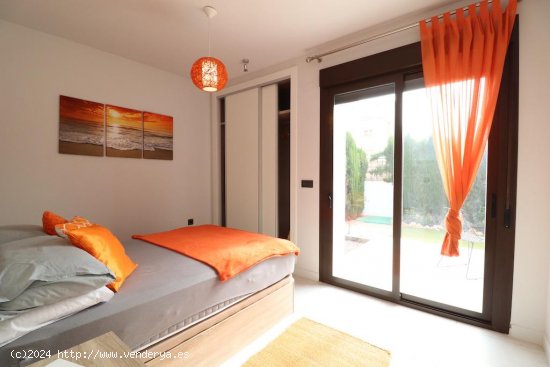 Chalet en venta en Orihuela (Alicante)