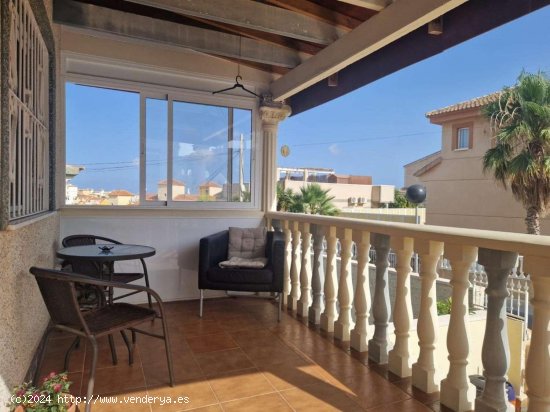 Chalet en venta en San Miguel de Salinas (Alicante)