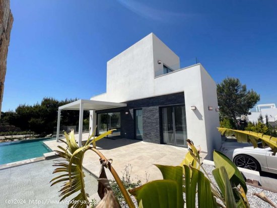  Villa en venta en Orihuela (Alicante) 