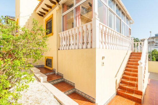 Villa en venta en Orihuela (Alicante)