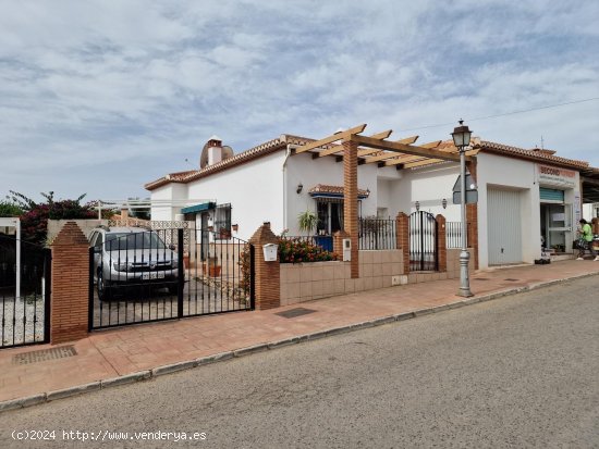  Villa en venta en Alcaucín (Málaga) 