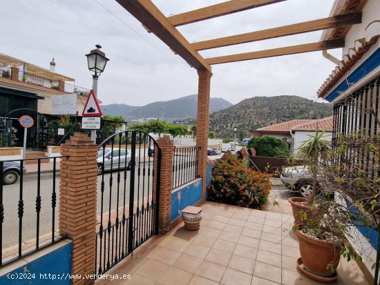 Villa en venta en Alcaucín (Málaga)