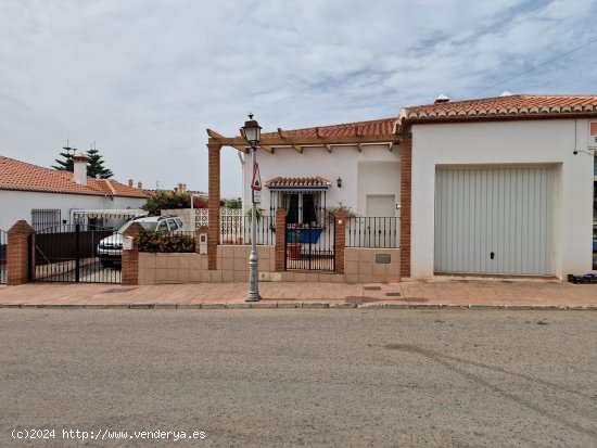 Villa en venta en Alcaucín (Málaga)