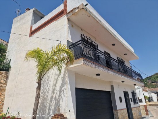 Casa en venta en Viñuela (Málaga)