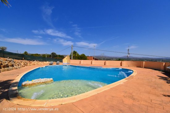 Villa en venta en Alberic (Valencia)