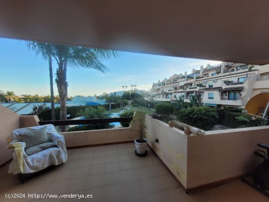 Apartamento en venta en Estepona (Málaga)