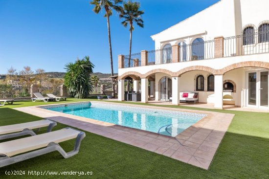 Villa en venta en Estepona (Málaga)