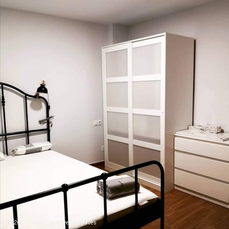 Apartamento en alquiler en Granada (Granada)