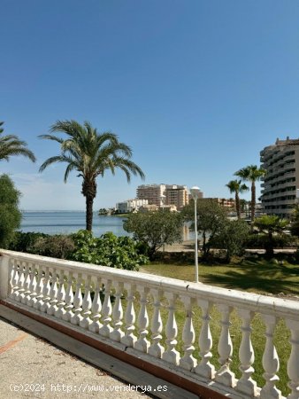 Dúplex en venta en La Manga del Mar Menor (Murcia)