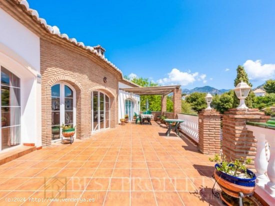 Villa en venta en Frigiliana (Málaga)