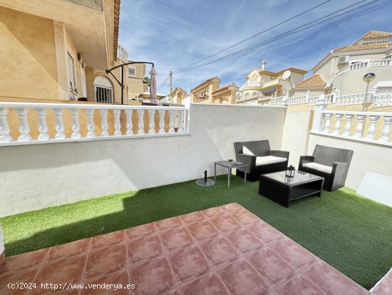 Villa en venta en Orihuela (Alicante)