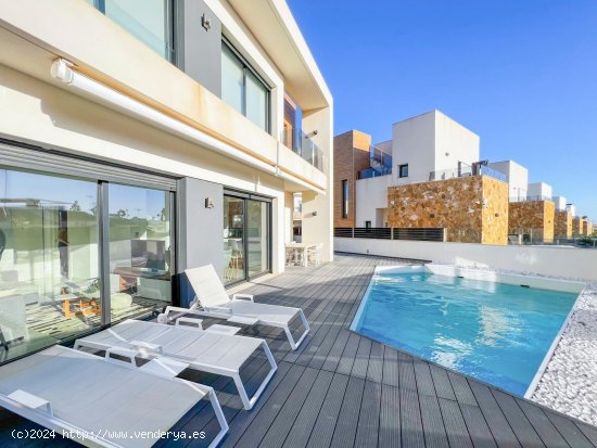 Villa en venta en Torrevieja (Alicante)