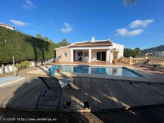 Chalet en venta en Moraira (Alicante)