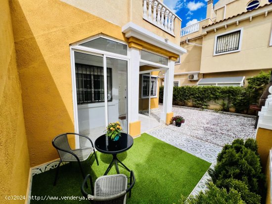 Bungalow en venta en Torrevieja (Alicante)