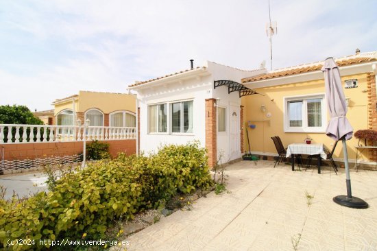 Chalet en venta en Orihuela (Alicante)